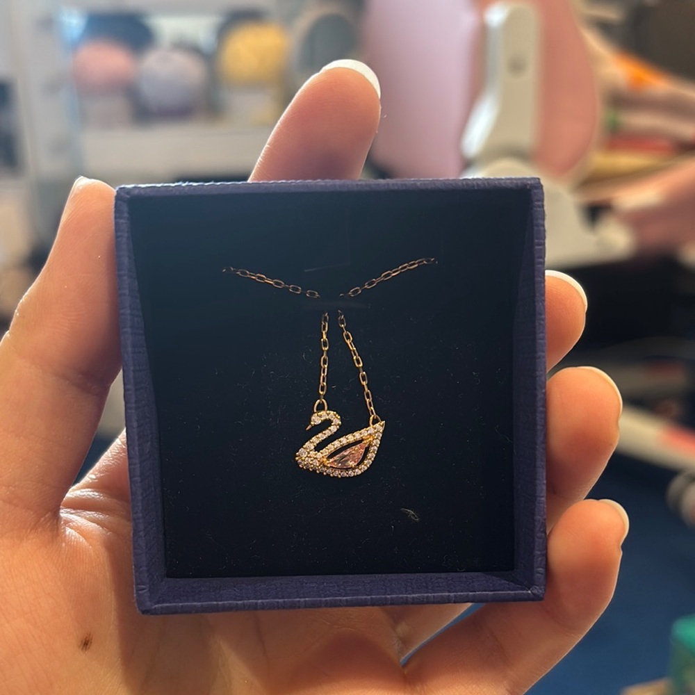 Elegant Gold Swan Necklace